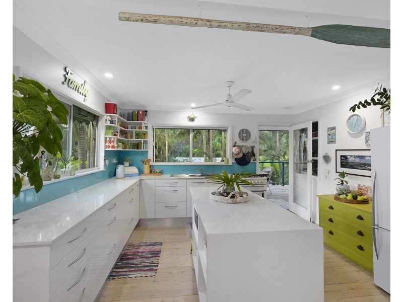 4 Winani Road, Erina NSW 2250