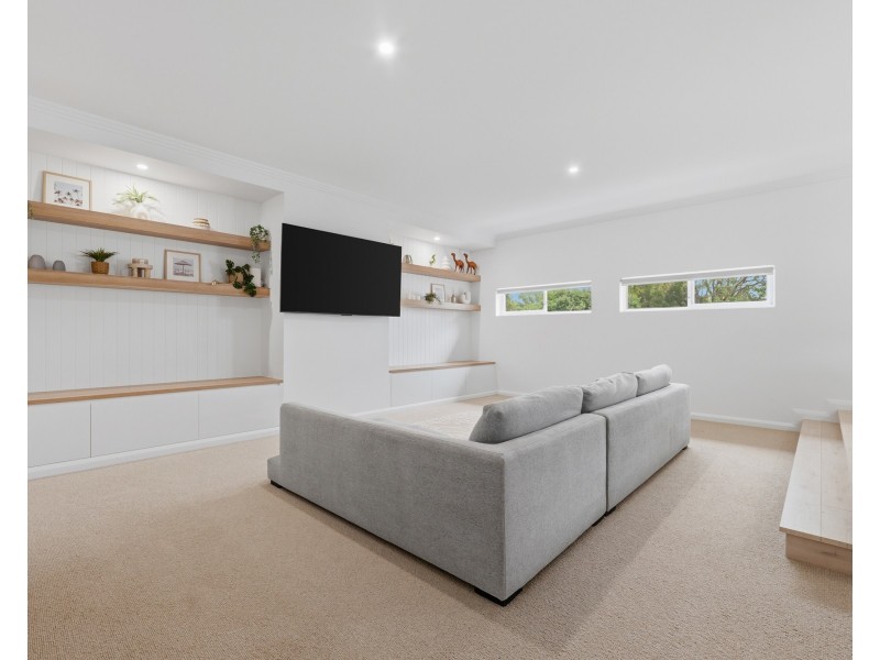 5 Robyn Lane, Bateau Bay NSW 2261