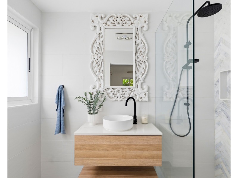 5 Robyn Lane, Bateau Bay NSW 2261