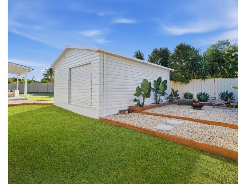 5 Robyn Lane, Bateau Bay NSW 2261