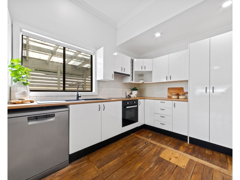 31 Maitland Road, Springfield NSW 2250