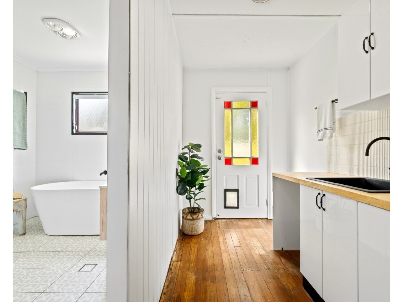 31 Maitland Road, Springfield NSW 2250