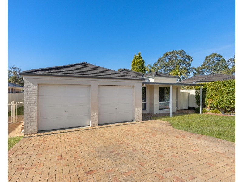 4 Bangalay Close, Blue Haven NSW 2262