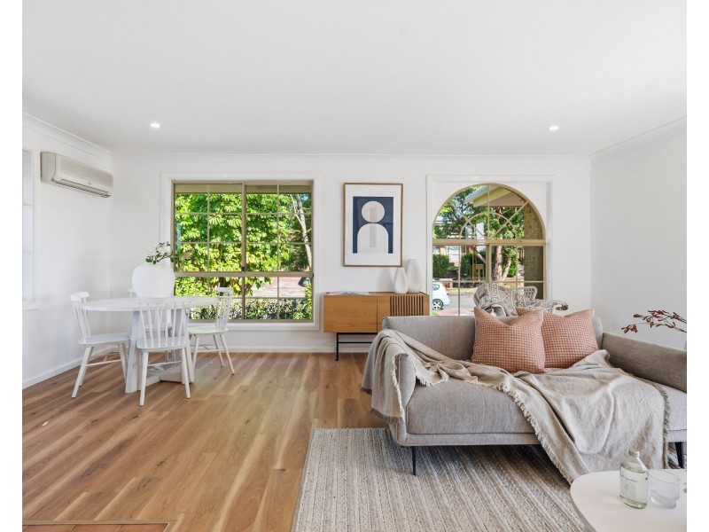 11 Eyre Place, Mount Colah NSW 2079