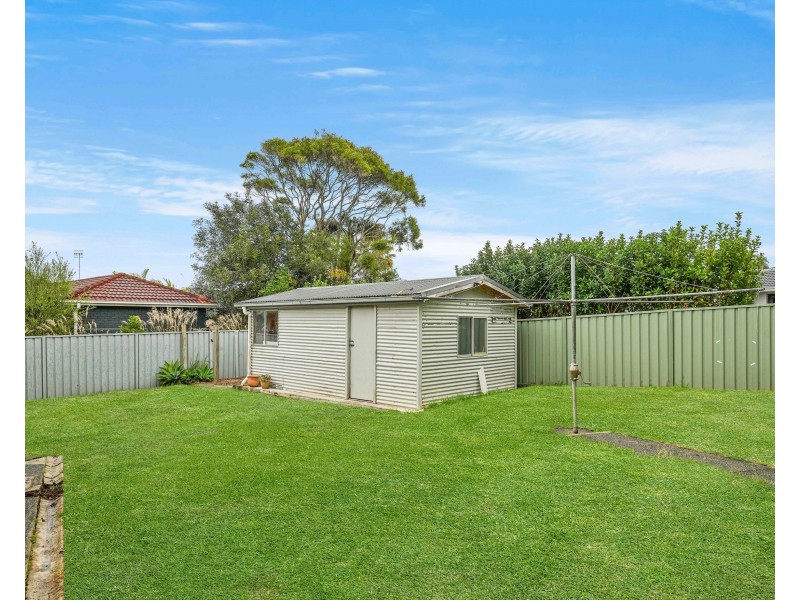22 Blue Bell Drive, Wamberal NSW 2260