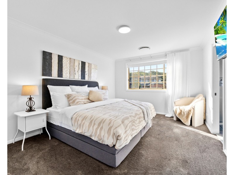 33 Robinia Parade, Springfield NSW 2250