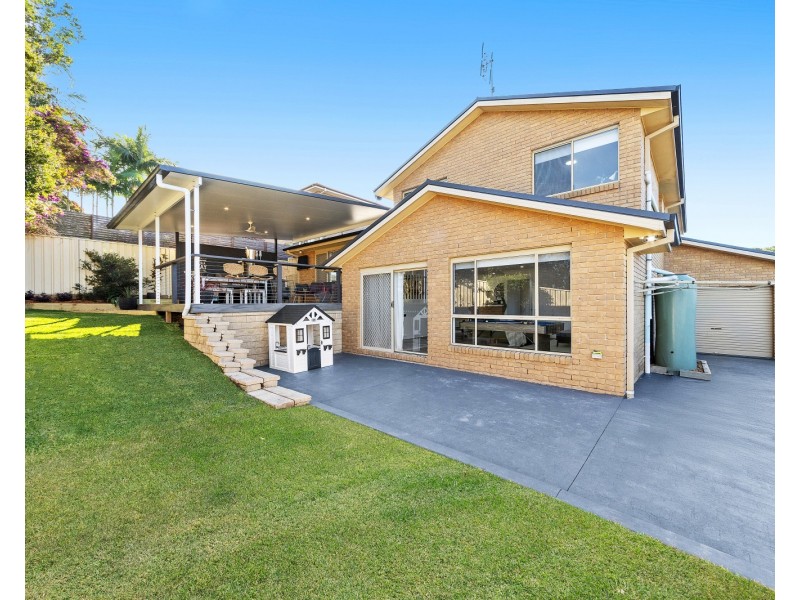 33 Robinia Parade, Springfield NSW 2250