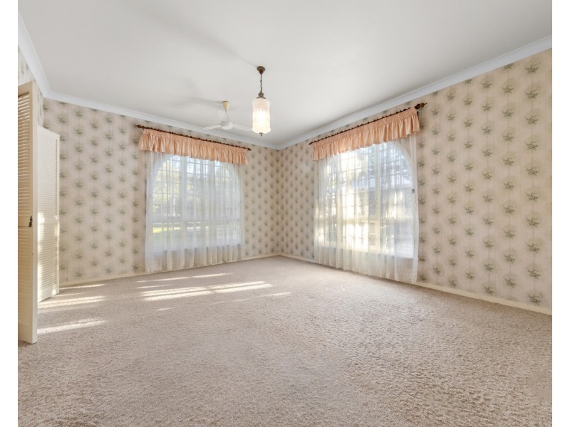 12 Bristowe Close, Ourimbah NSW 2258
