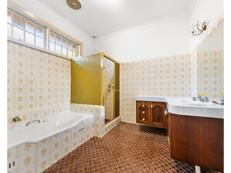 12 Bristowe Close, Ourimbah NSW 2258