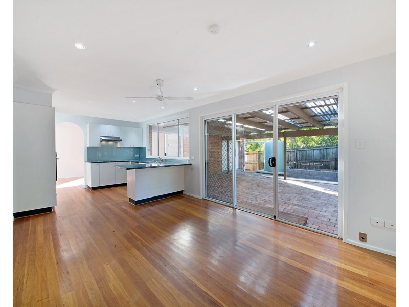 3 Hakea Close, Wyoming NSW 2250