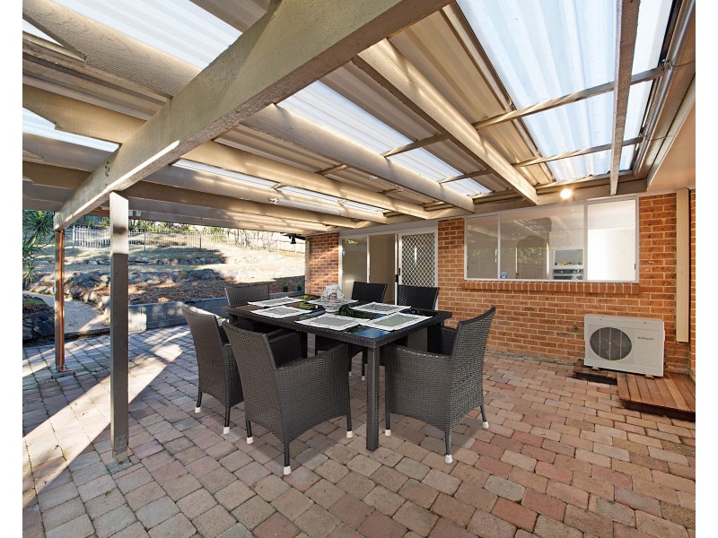 3 Hakea Close, Wyoming NSW 2250