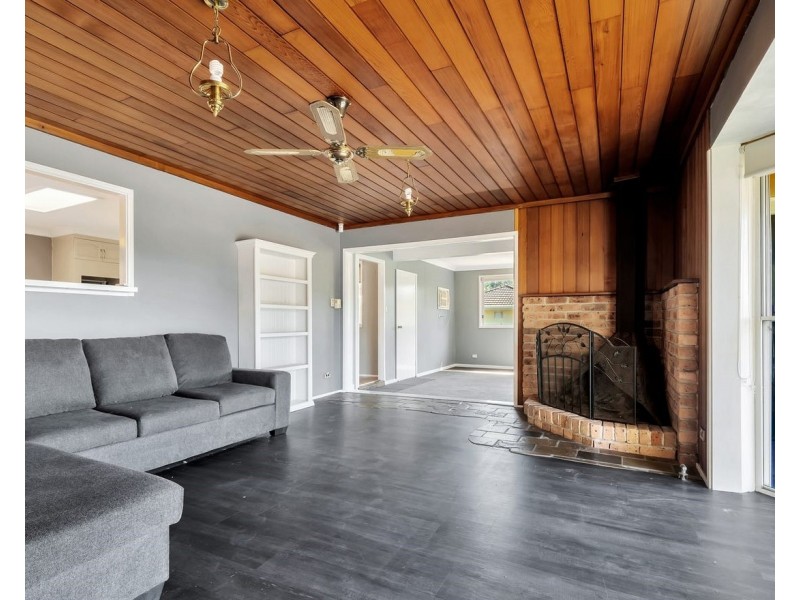 88 Shannon Parade, Berkeley Vale NSW 2261