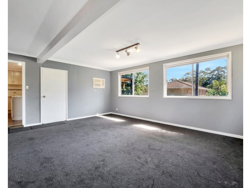 88 Shannon Parade, Berkeley Vale NSW 2261