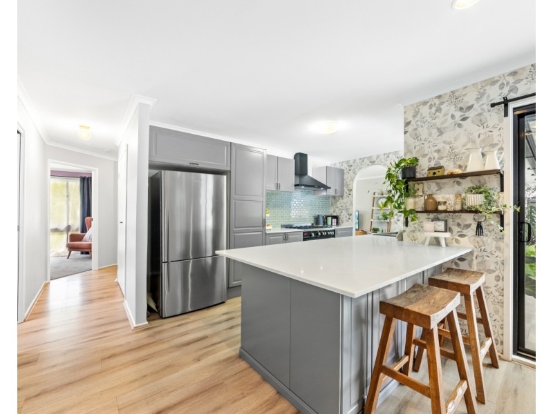 14 Bristowe Close, Ourimbah NSW 2258