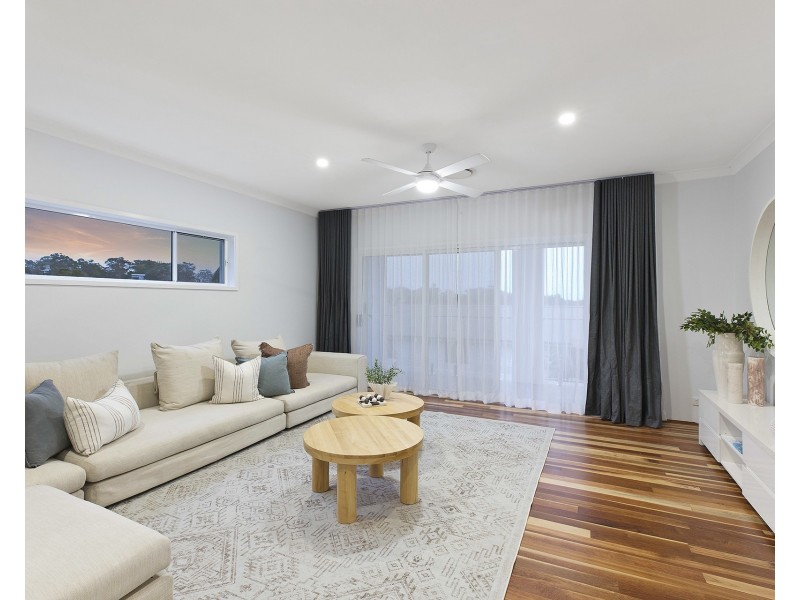 16 Holmes Road, Terrigal NSW 2260
