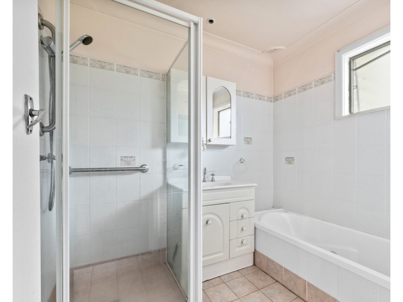99 Turpentine Street, Wyoming NSW 2250