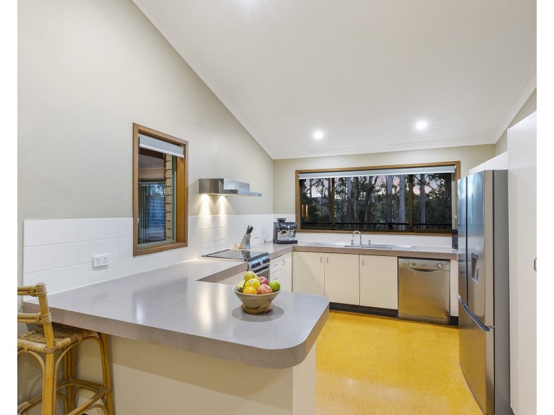 16 Maranoa Street, Wyoming NSW 2250