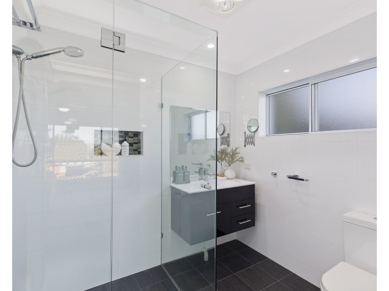 17 Braemar Drive, Wamberal NSW 2260