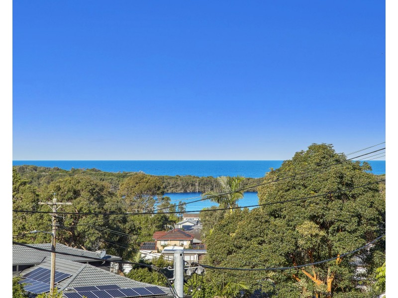 17 Braemar Drive, Wamberal NSW 2260