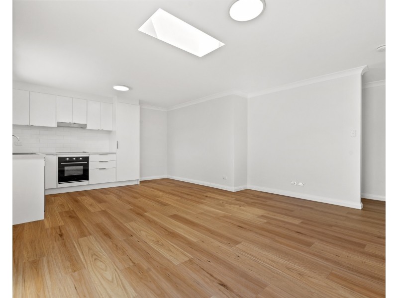 3/30 Renwick Street, Wyoming NSW 2250