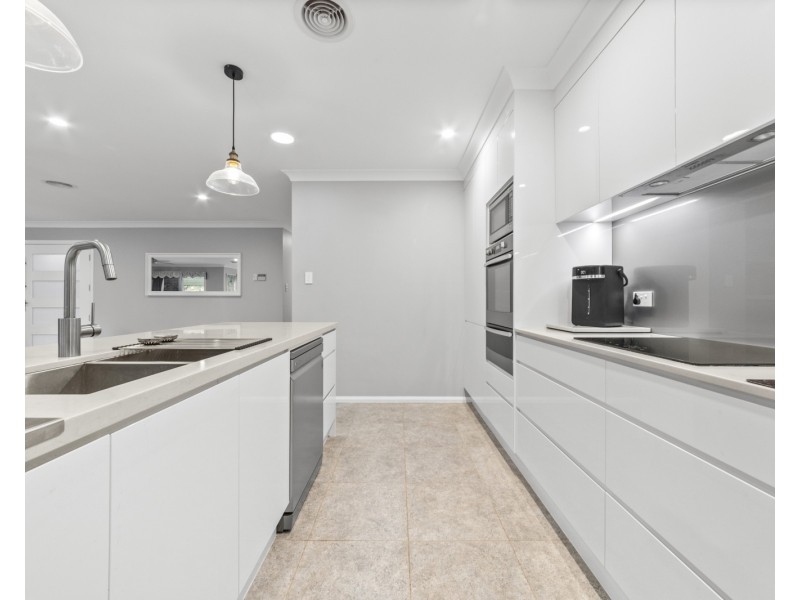 101 Beaumont Avenue, Wyoming NSW 2250