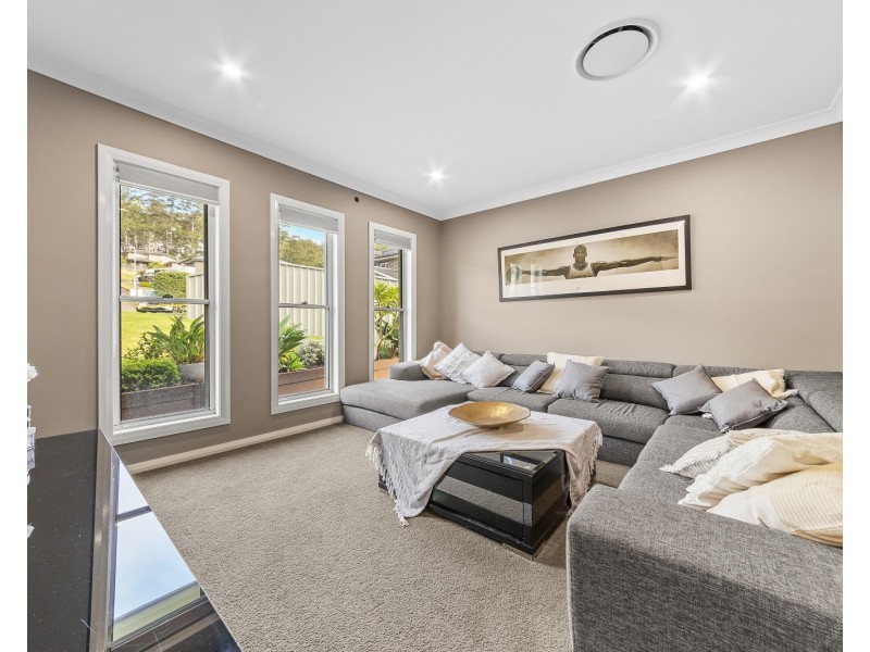 4 Nepean Close, Narara NSW 2250