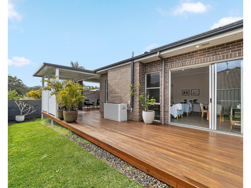 4 Nepean Close, Narara NSW 2250