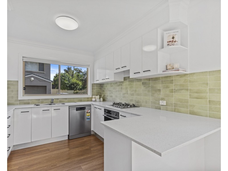 4/12 Jennie Cox Close, Erina NSW 2250