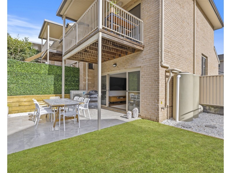 4/12 Jennie Cox Close, Erina NSW 2250