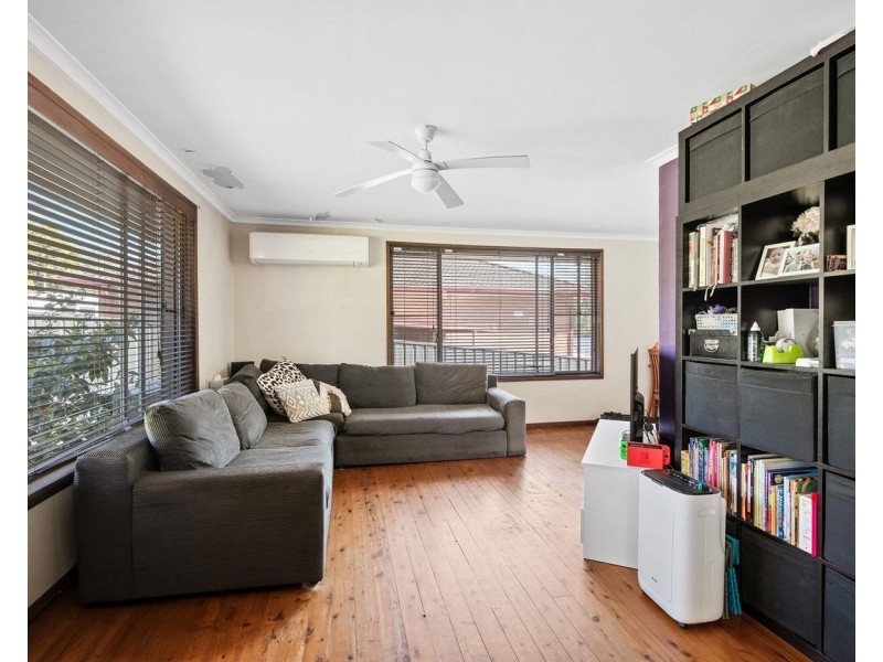 34 Karina Drive, Narara NSW 2250