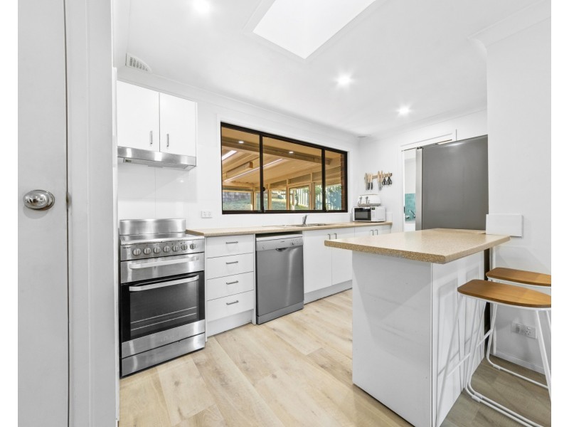 9 Sherwood Drive, Springfield NSW 2250