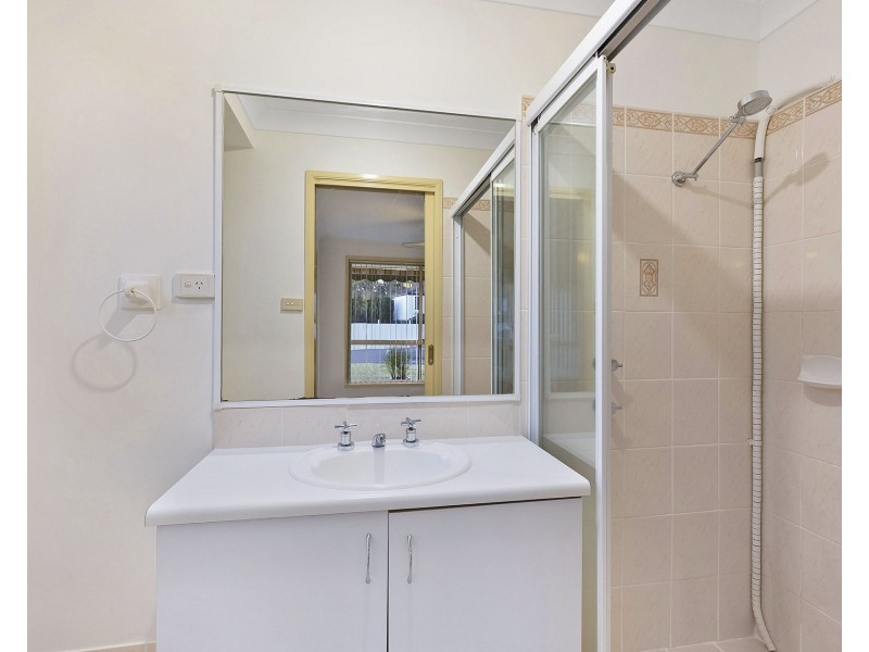 14 Woolybutt Crescent, Erina NSW 2250