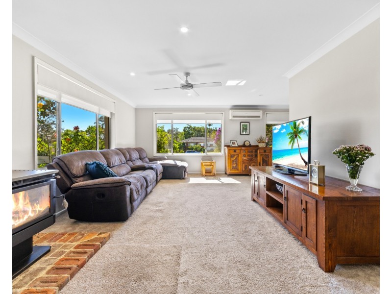 19 Cooinda Crescent, Narara NSW 2250