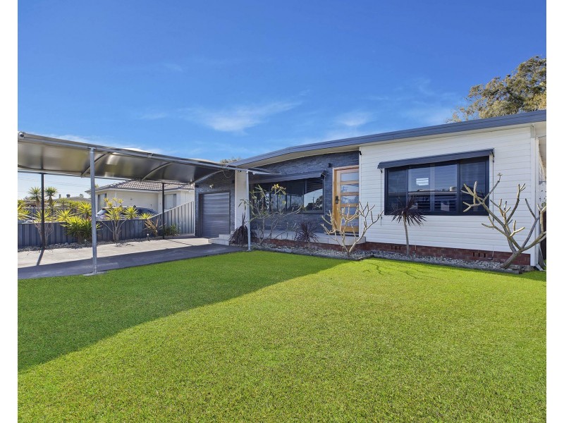 4 Hume Boulevard, Killarney Vale NSW 2261