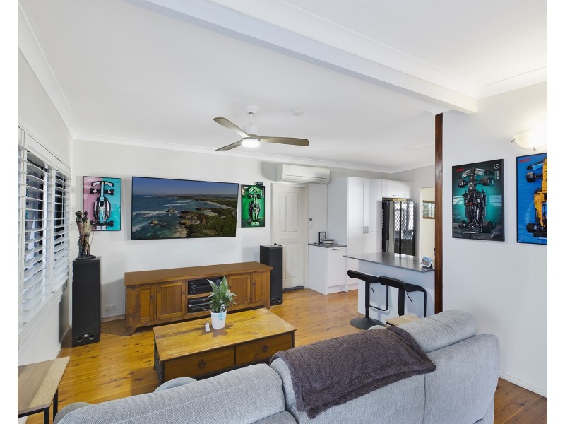 4 Hume Boulevard, Killarney Vale NSW 2261