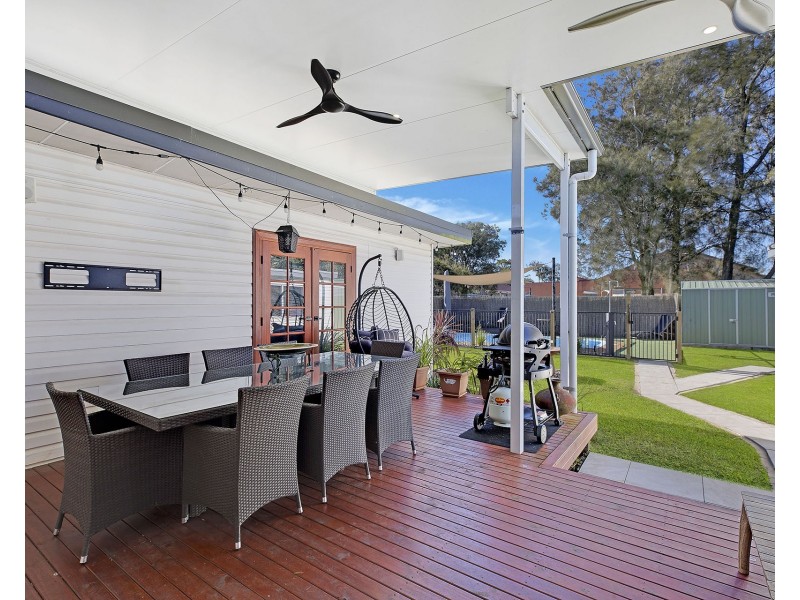 4 Hume Boulevard, Killarney Vale NSW 2261