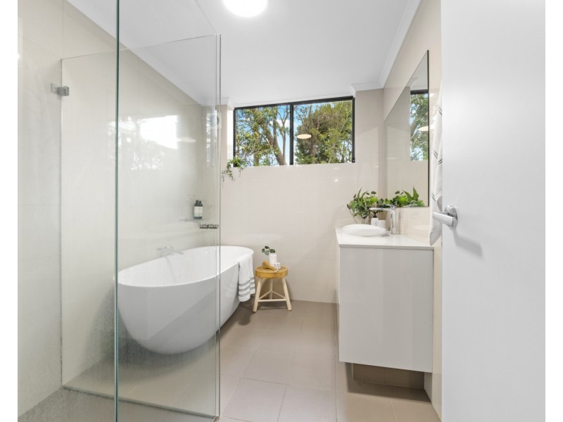 55 Bay View Avenue, East Gosford NSW 2250