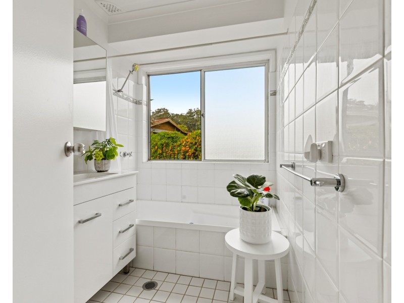 31 Karina Drive, Narara NSW 2250