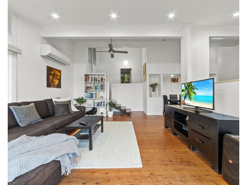 11 Alison Road, Springfield NSW 2250