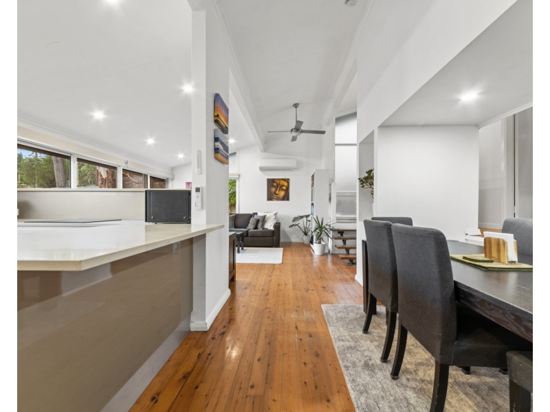 11 Alison Road, Springfield NSW 2250