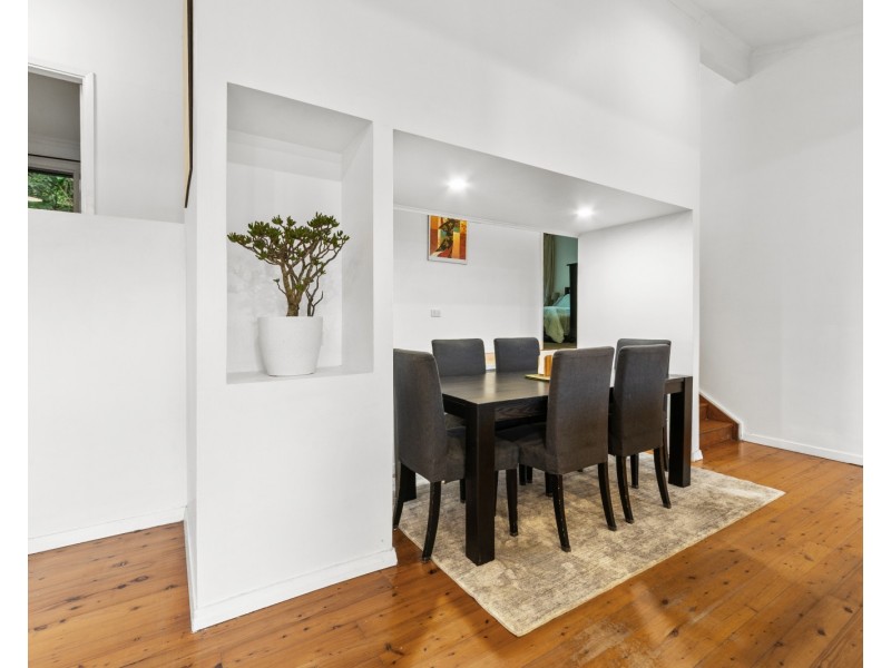 11 Alison Road, Springfield NSW 2250