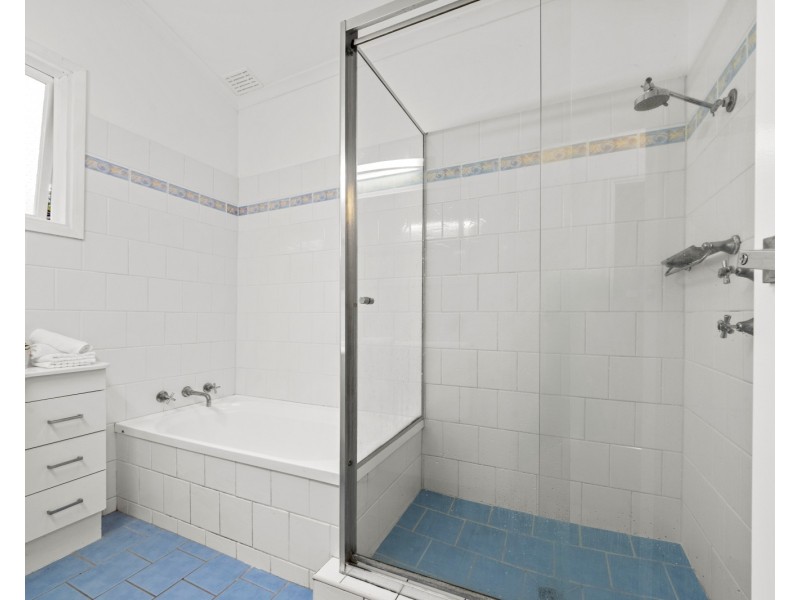 11 Alison Road, Springfield NSW 2250