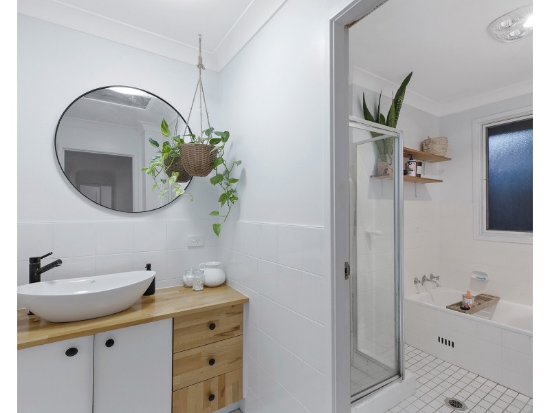 12 Chetwynd Road, Erina NSW 2250