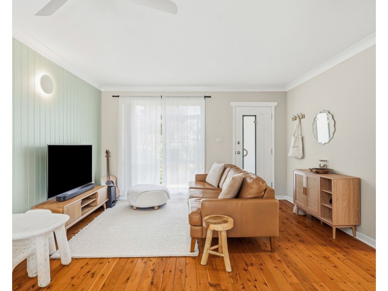 2/112 Elsiemer Street, Toowoon Bay NSW 2261