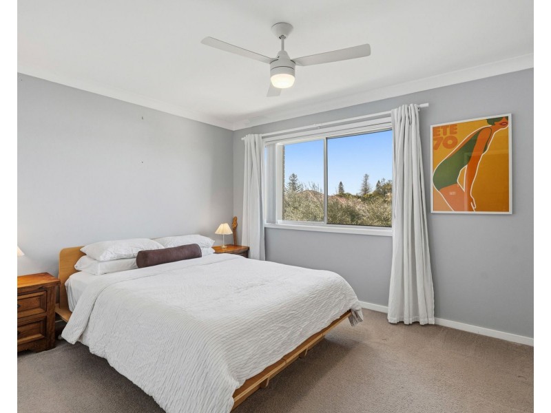 2/112 Elsiemer Street, Toowoon Bay NSW 2261