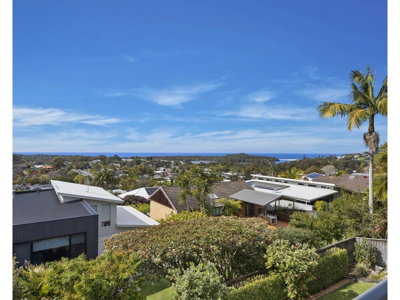 28 Reads Road, Wamberal NSW 2260