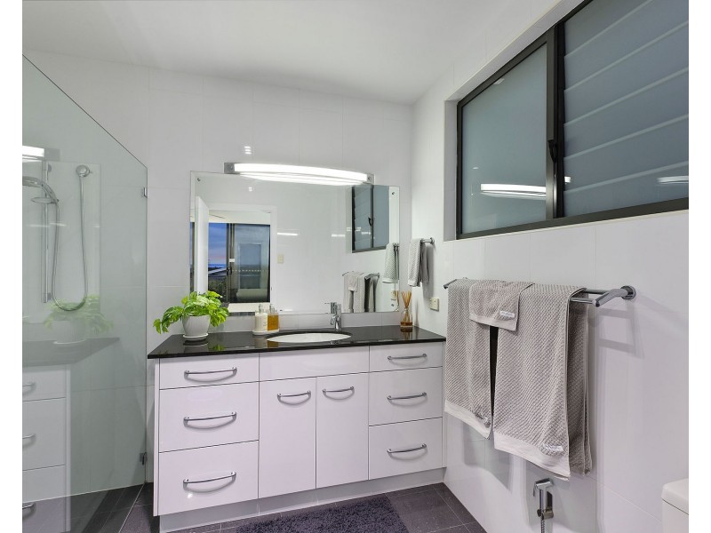 28 Reads Road, Wamberal NSW 2260