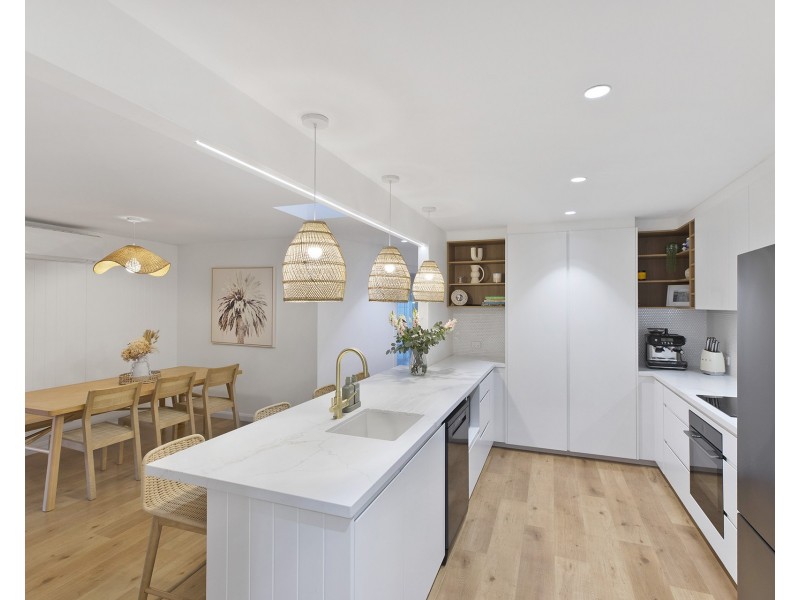 24 Forresters Beach Road, Forresters Beach NSW 2260