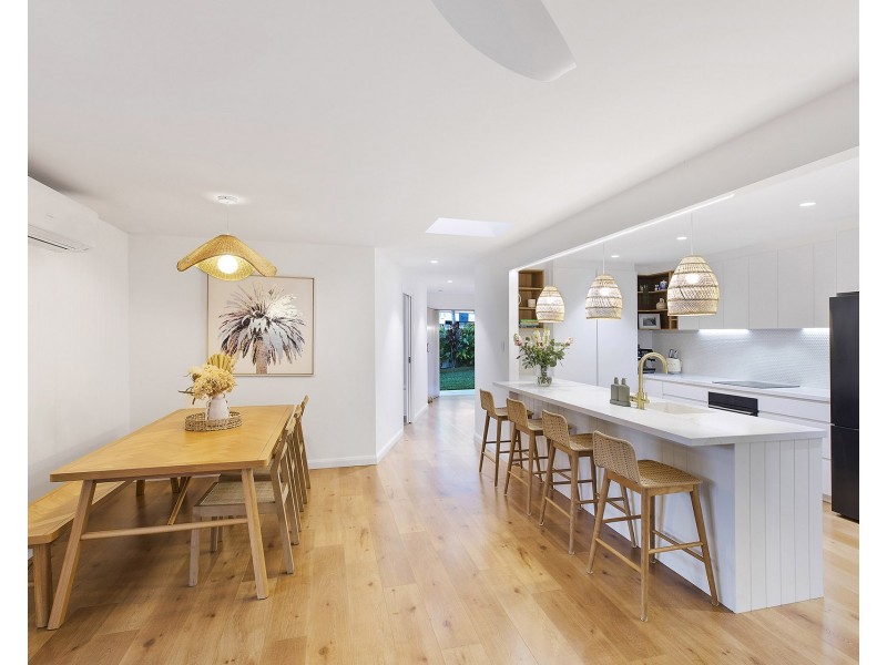24 Forresters Beach Road, Forresters Beach NSW 2260
