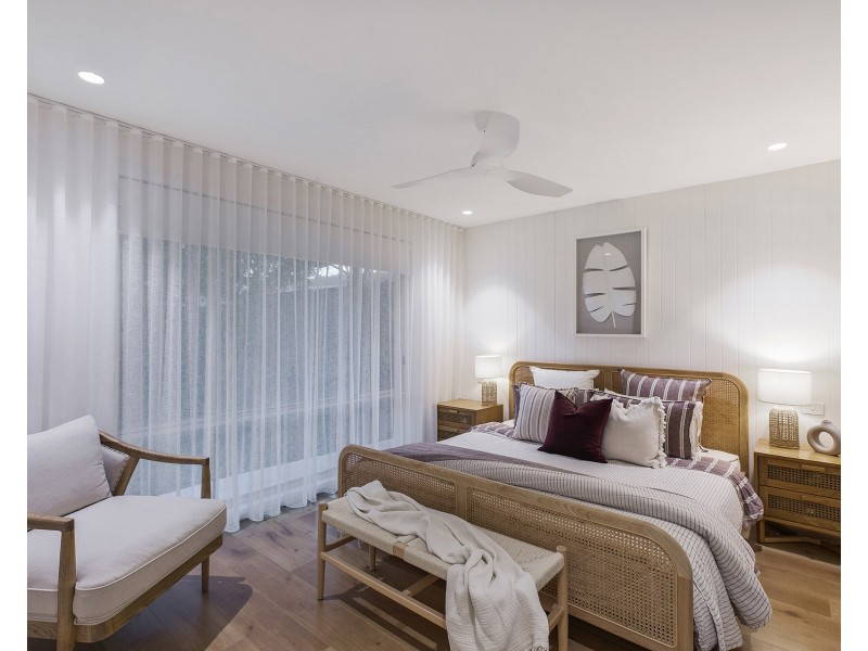 24 Forresters Beach Road, Forresters Beach NSW 2260
